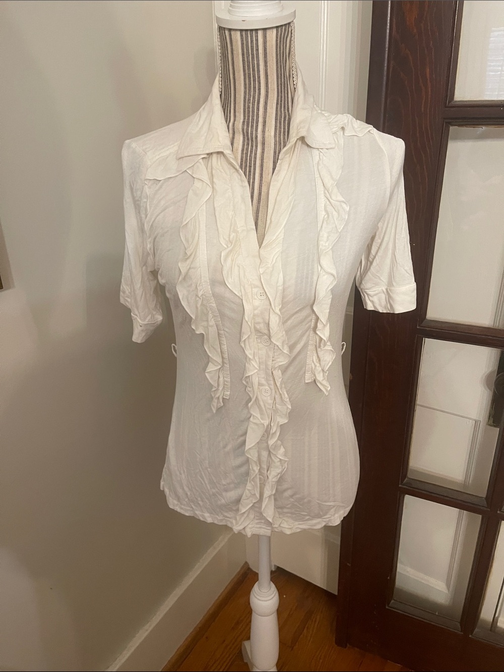 Sundance White Ruffle-Front Short Sleeve Blouse